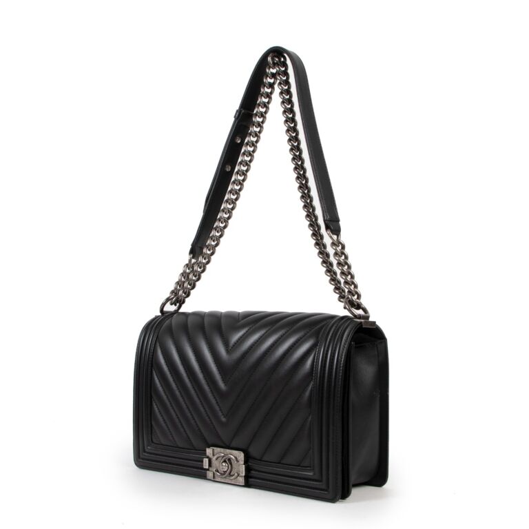 Chanel black hotsell chevron boy bag