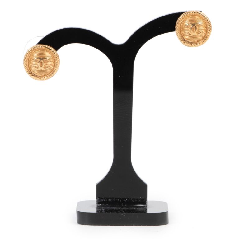Chanel earrings hot sale online shop