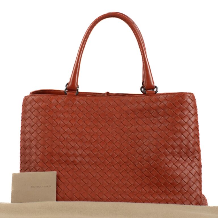 【送料&関税込】Bottega Veneta Embroidered Jacquard Top Bottega Veneta Brique Intrecciato Top Handle Bag ○ Labellov