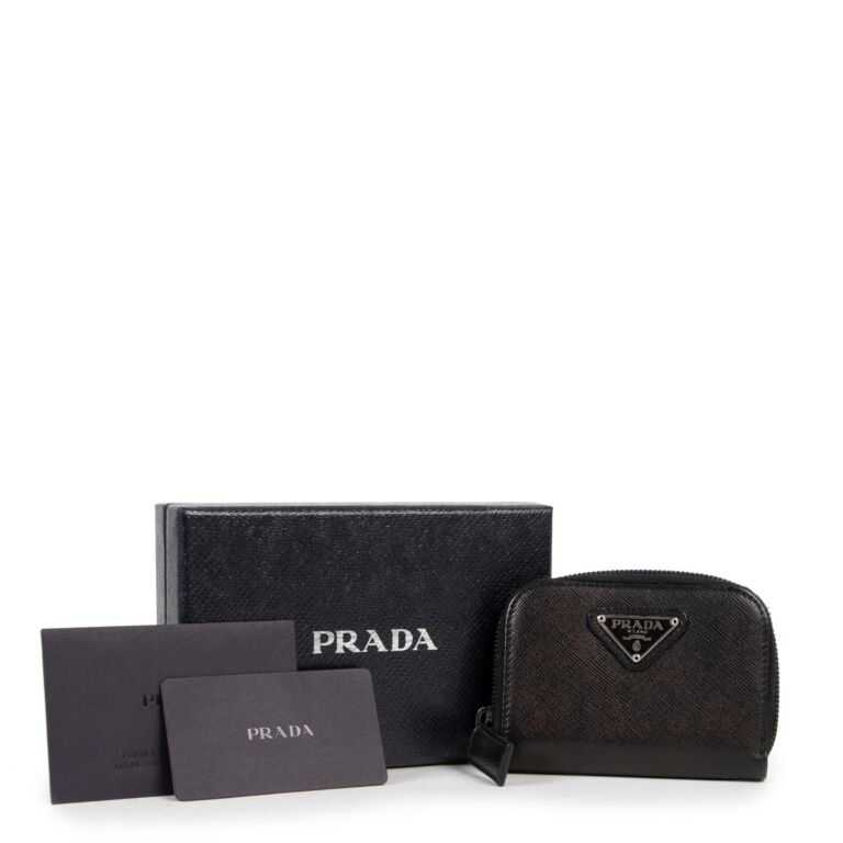 Prada Black Coin Purse ○ Labellov ○ Buy and Sell Authentic