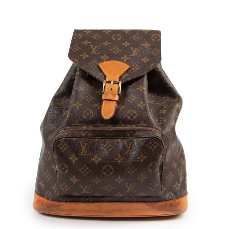 Mochila #LV  Louis vuitton backpack, Louis vuitton monogram