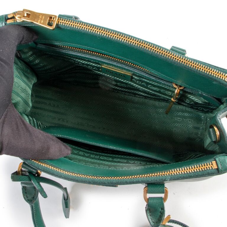 Prada Mini Green Galleria Tote ○ Labellov ○ Buy and Sell