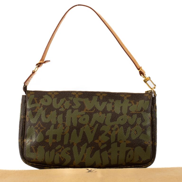 公式通販 - 人気アイテム多数 Louis Vuitton Stephen Sprouse Monogram Graffiti Pochette 小物