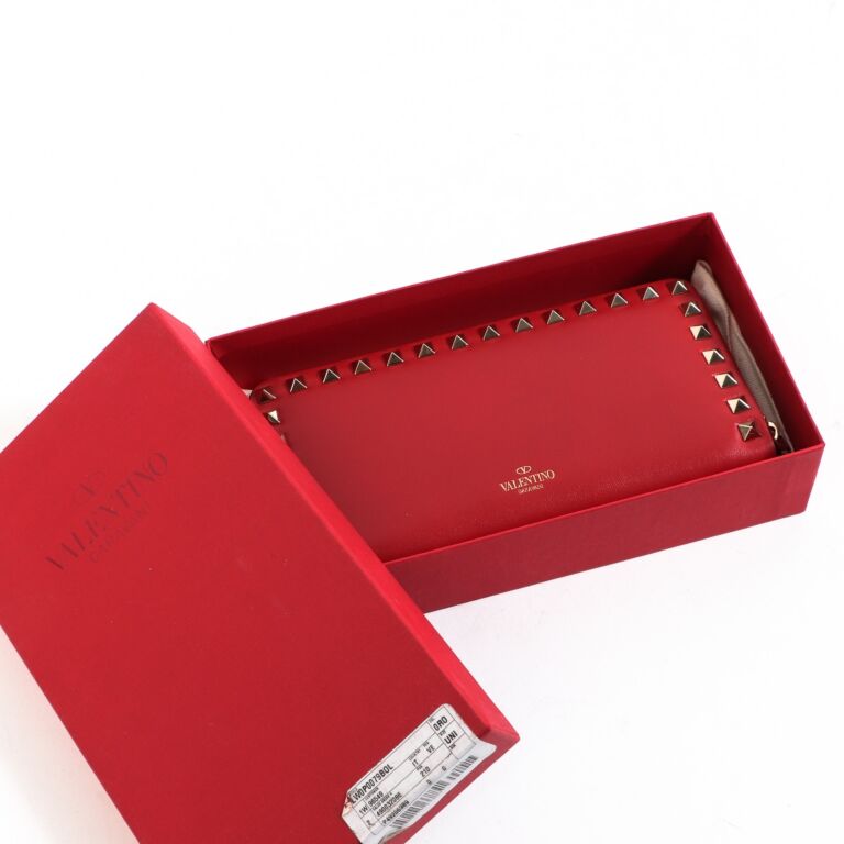ディズニープリンセスのベビーグッズも大集合 Zipper Rockstud Red Garavani Valentino Wallet Labellov ○ 財布