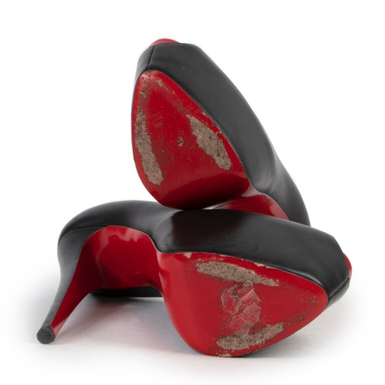 Christian louboutin highness black store