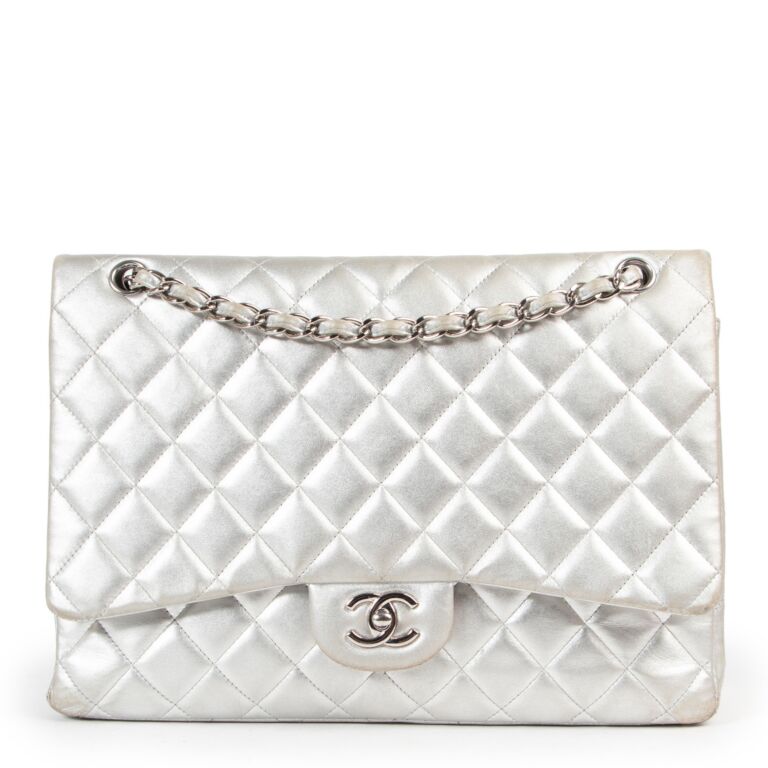 Chanel classic flap outlet bag silver