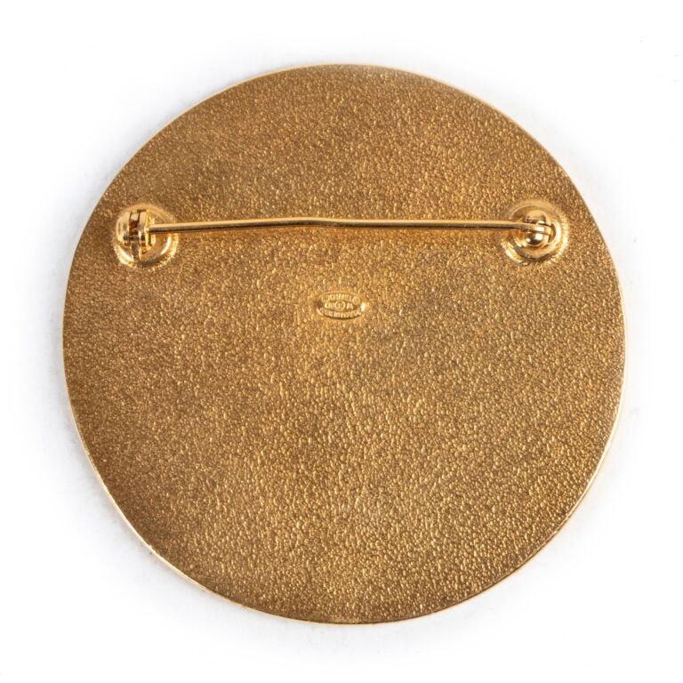 Chanel cambon 2025 brooch