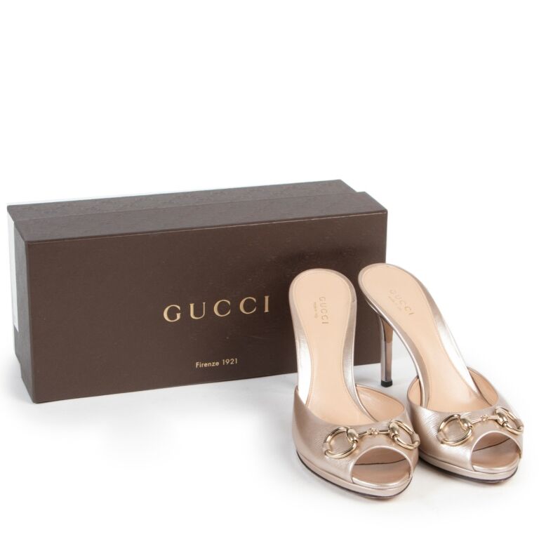 Gucci nude pumps shop