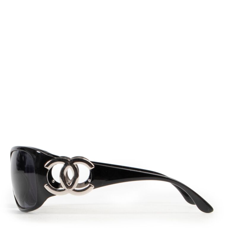 Chanel Black CC Sunglasses ○ Labellov ○ Buy and Sell Authentic