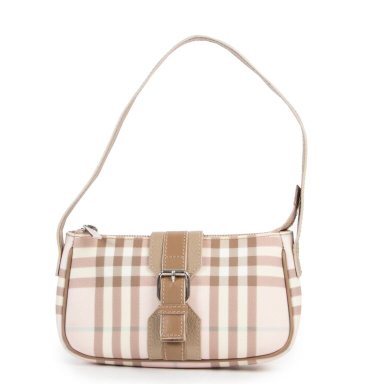 Authentic vintage Burberry bag,90%new, condition as pictures, size