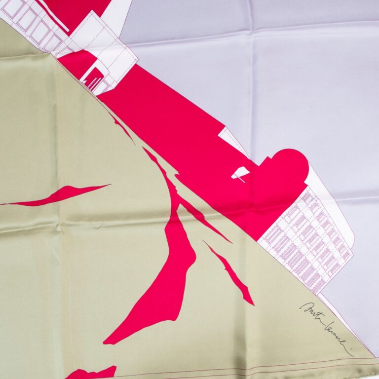 LOUIS VUITTON シルク Louis Vuitton 57th Street NYC EXCLUSIVE Vivienne Silk Scarf
