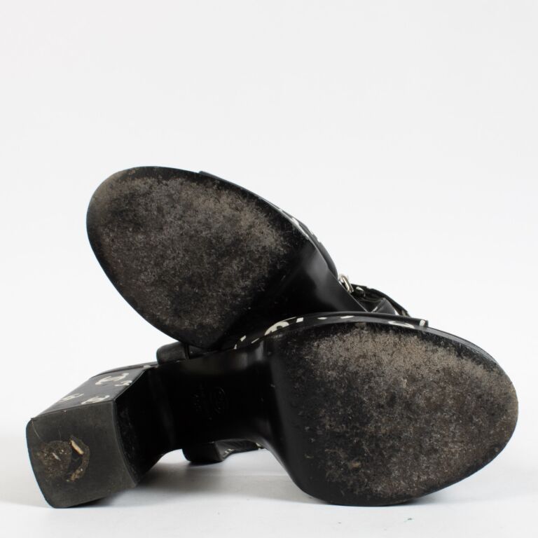 ★超ヴィンテージ★CHANEL ブラック ミュール☆彡 Chanel 22S Black White CC Sandals - Size 40 ○ Labellov