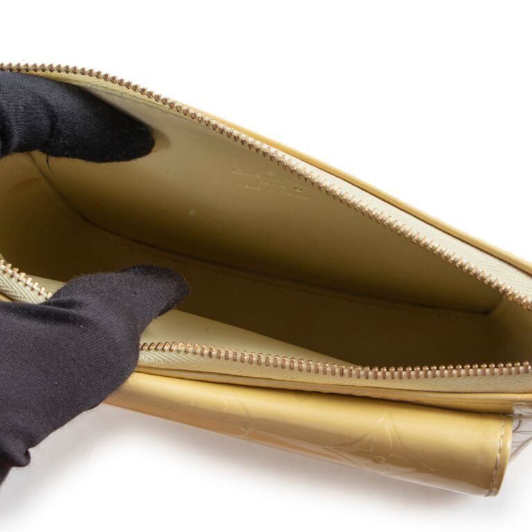 LV Vernis Mott Handbag แท้100% Sale ✂️6,900.