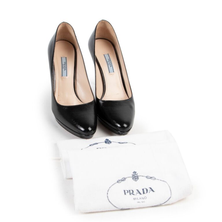 Prada Black Patent Saffiano Leather Round Toe Pumps - Size