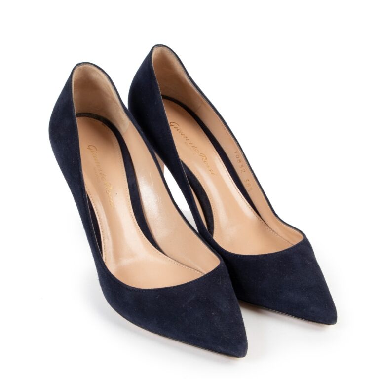 Gianvito rossi blue suede pumps hot sale