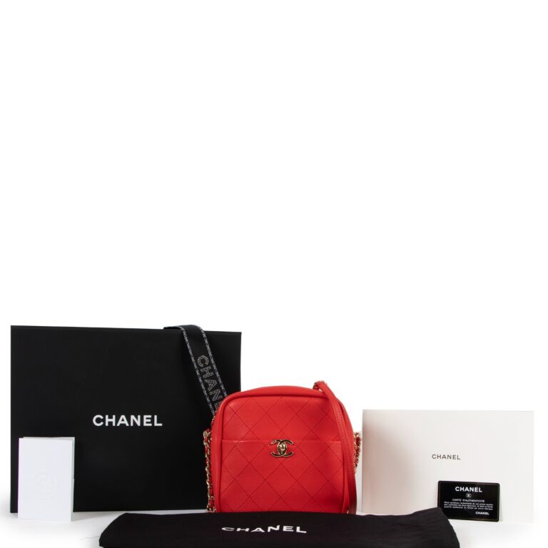 Chanel 19C Casual Trip North South Camera Case Labellov Buy and Sell Authentic Luxury