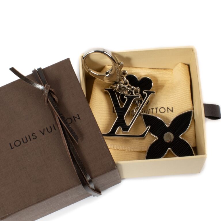Louis Vuitton Black Fleur de Epi Keychain ○ Labellov ○ Buy and