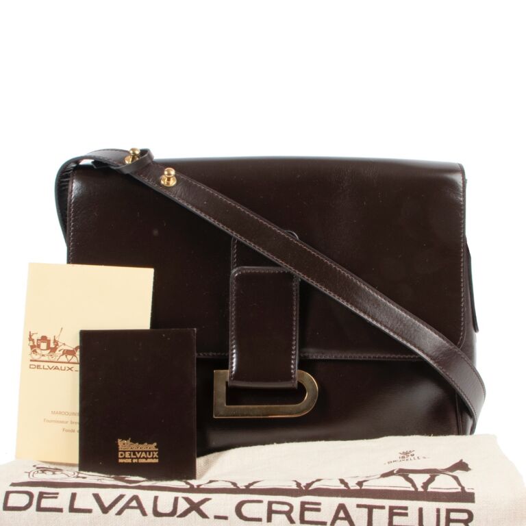 Shop DELVAUX DELVAUX Pin 2022-23FW Calfskin Plain Leather Shoulder