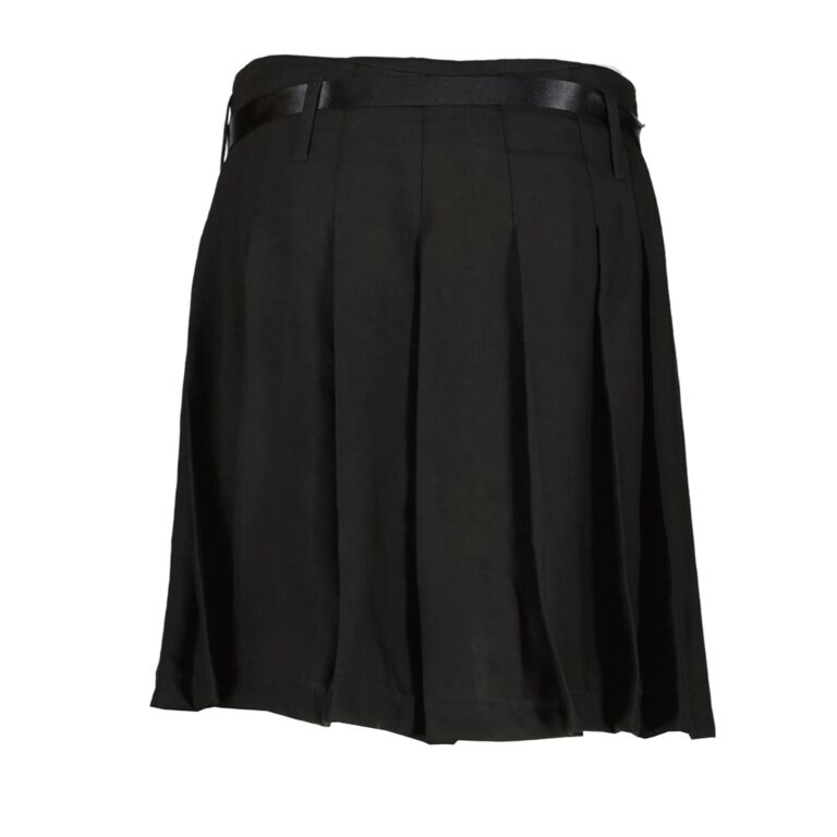 Burberry shop black skirt