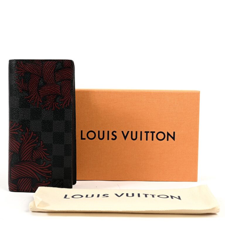 Authentic NEW Louis Vuitton Damier Graphite Envelope Business Card Hol –  Paris Station Shop