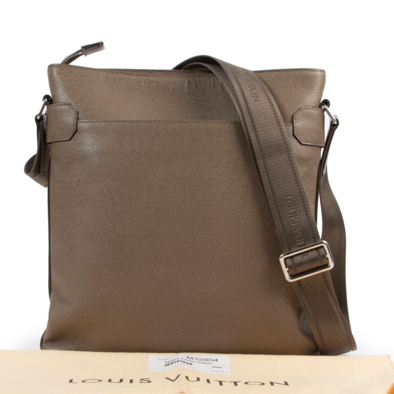 Sasha sales crossbody bag