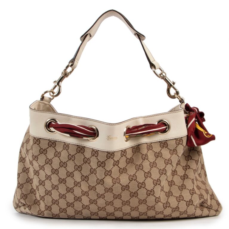 I de fleste tilfælde Medicin kun Gucci Monogram Silk Scarf Positano Shoulder Bag ○ Labellov ○ Buy and Sell  Authentic Luxury