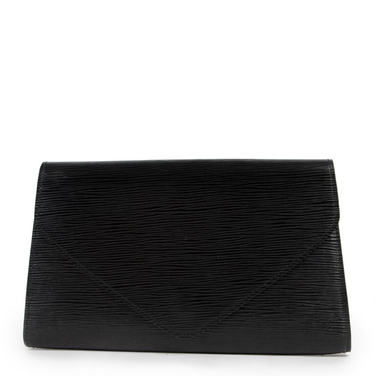 lv clutch black