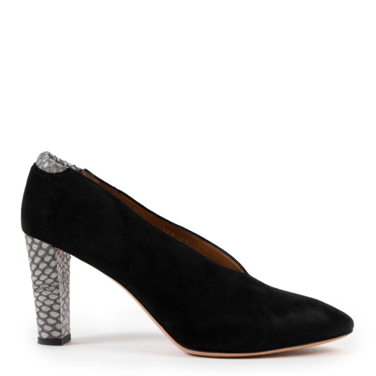 Best black suede pumps best sale