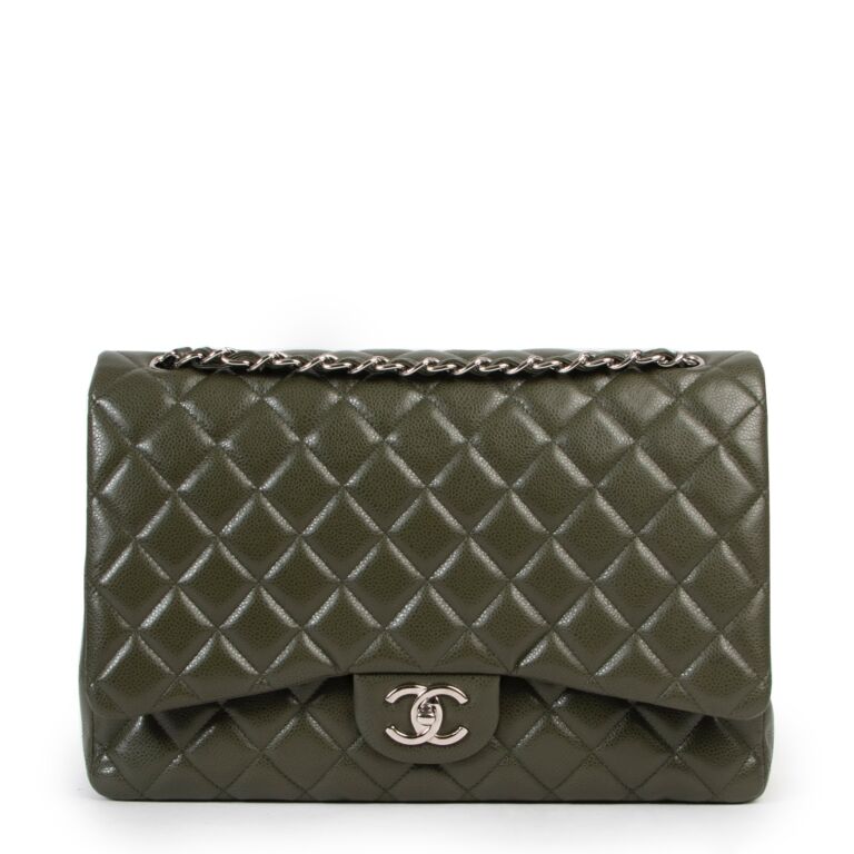 Chanel classic quilted bag clearance