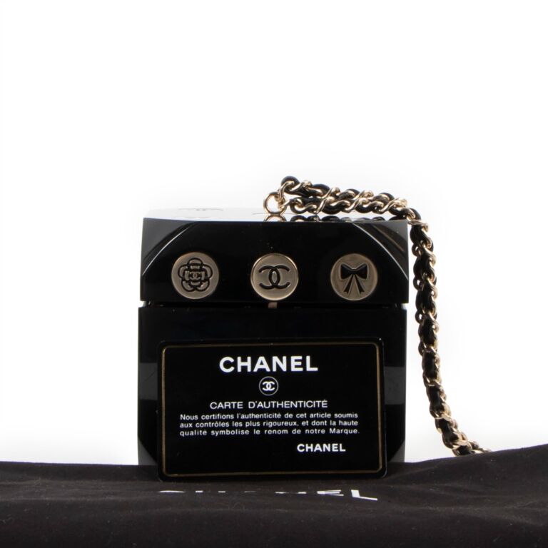 chanel slot machine minaudiere