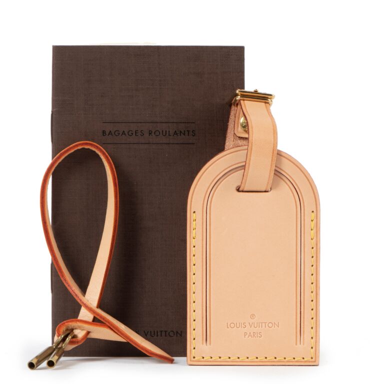 Louis vuitton luggage 2024 tag price 2019