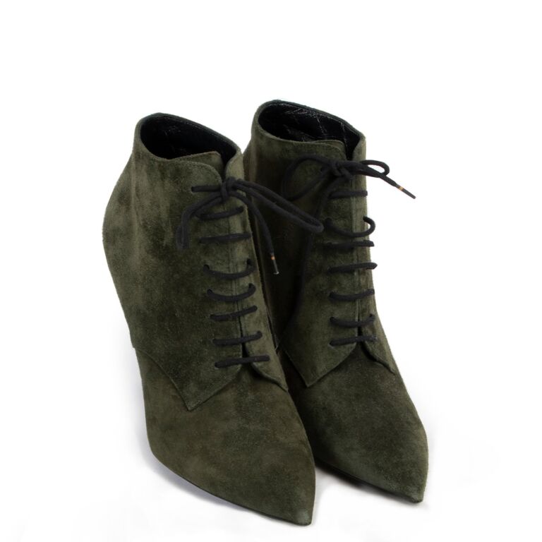 Heeled boots outlet size 5
