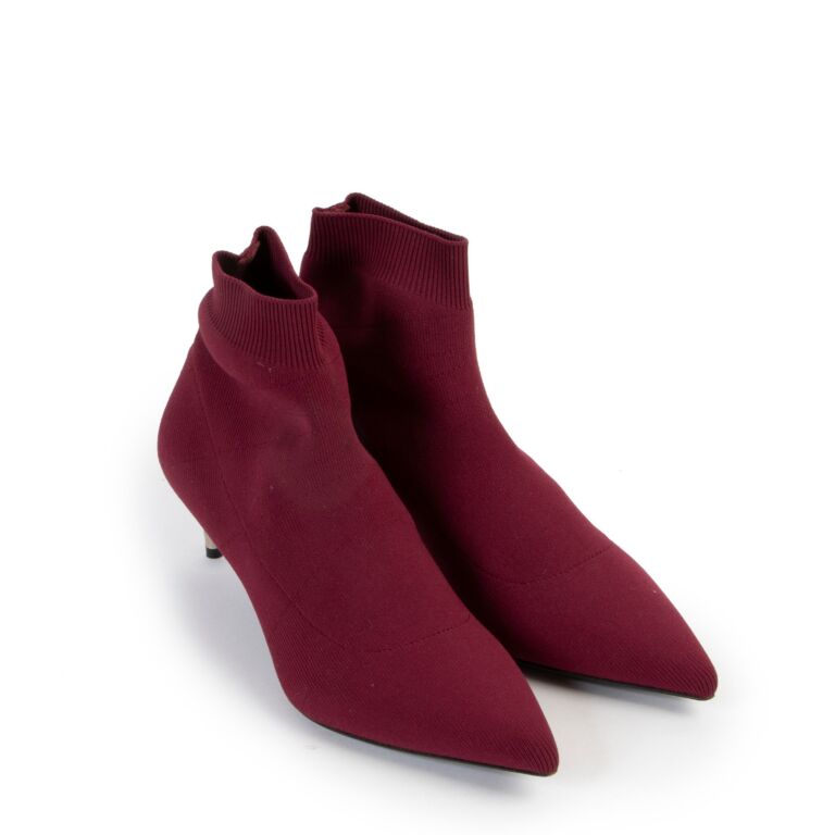 Burgundy kitten heel boots top