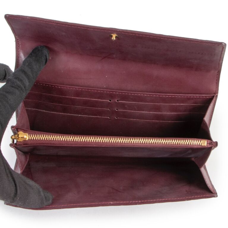 LOUIS VUITTON burgundy vernis patent leather sarah wallet