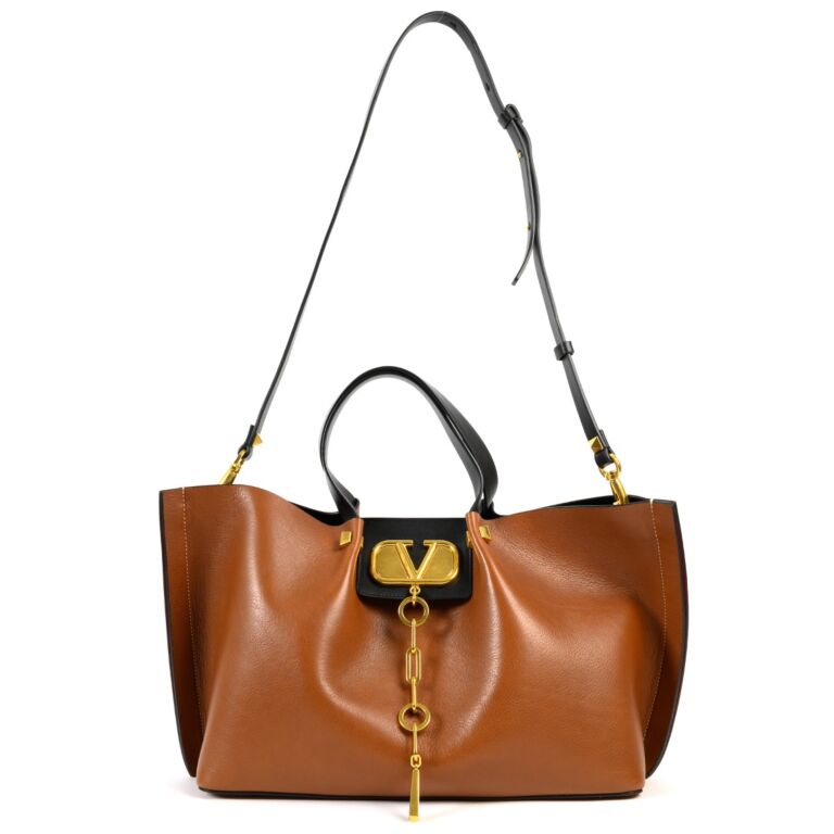 Valentino escape bag outlet