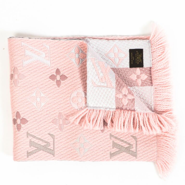 Louis vuitton cheap pink logomania scarf