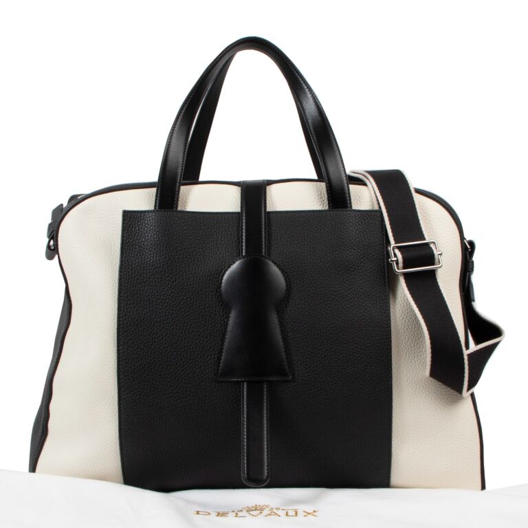 DELVAUX デルヴォー Magritte ドキュメントホルダー DELVAUX Magritte ドキュメントホルダー ネイビー ノワール