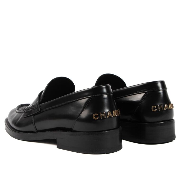 Chanel on sale loafers black
