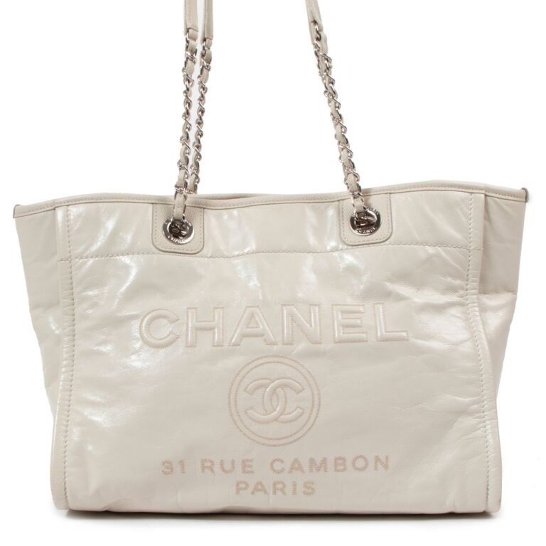 Chanel online deauville white