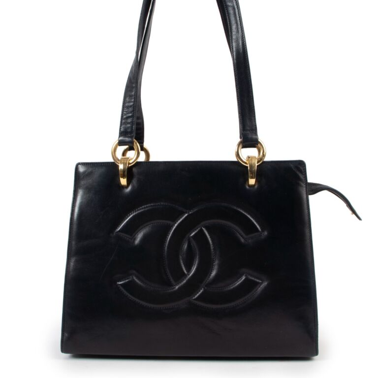 Cc on sale shoulder bag