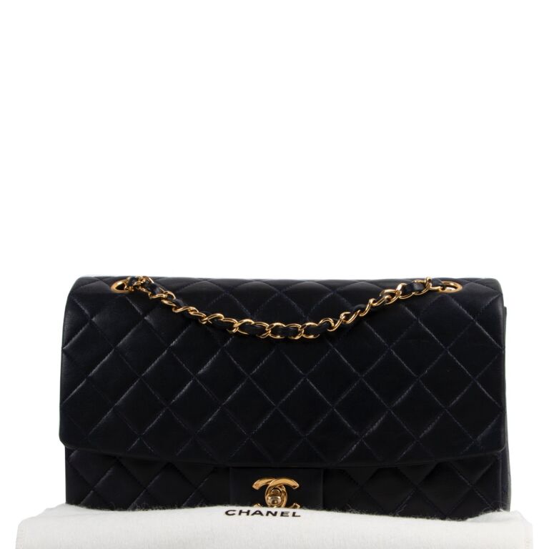 Chanel vintage classic best sale medium double flap bag