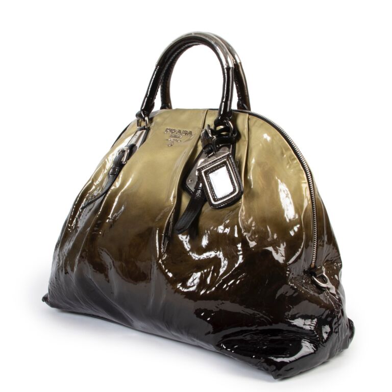 Patent outlet leather handbags