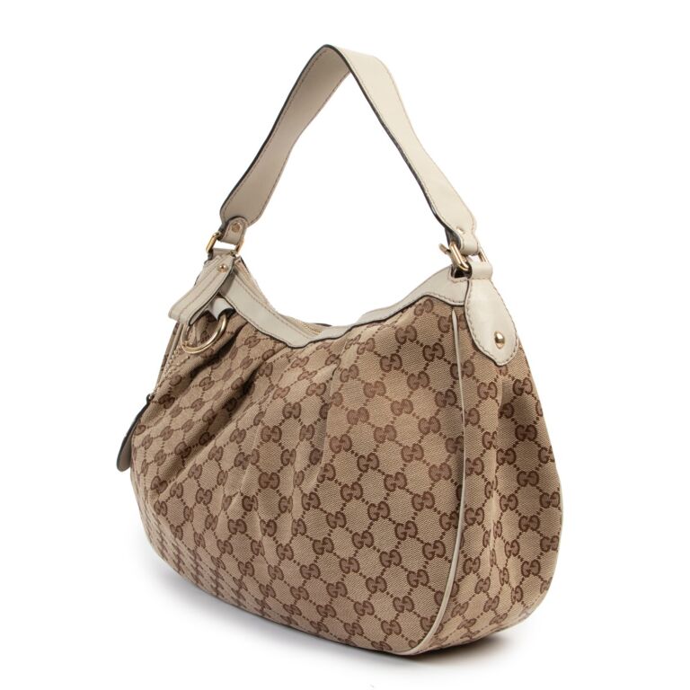 【送料&関税込】Gucci Leather Handbag With l Detail Gucci 73 small bucket bag in black leather | GUCCI® US