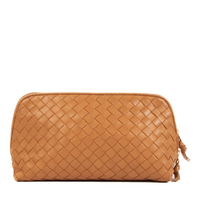 Bottega Veneta Camel Intrecciato Leather Pouch ○ Labellov ○ Buy