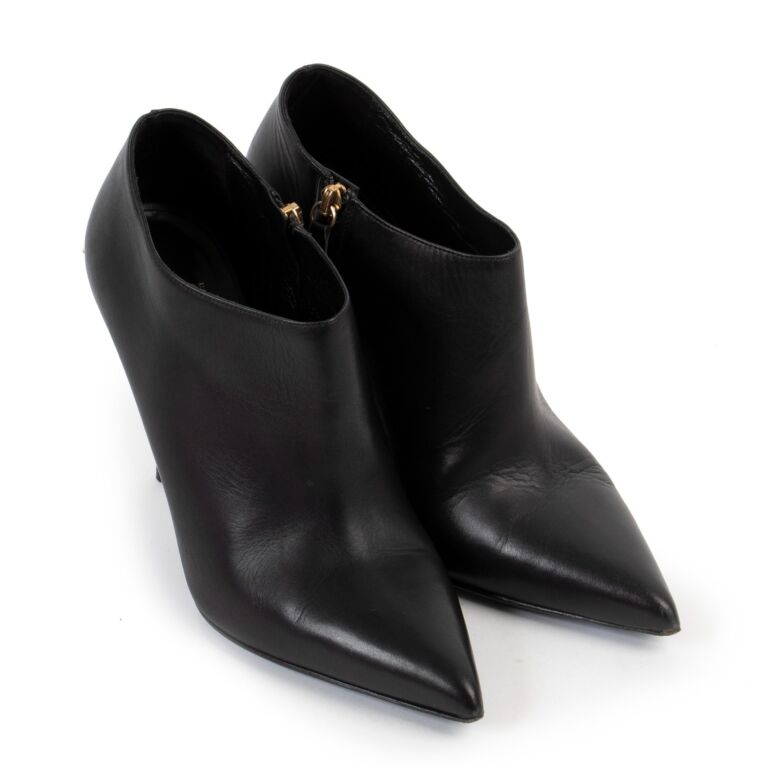 Versace Black Ankle Boots - Size 39 ○ Labellov ○ Buy and