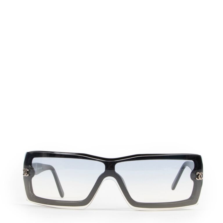 Chanel Black Gradient Rectangle Sunglasses ○ Labellov ○ Buy and