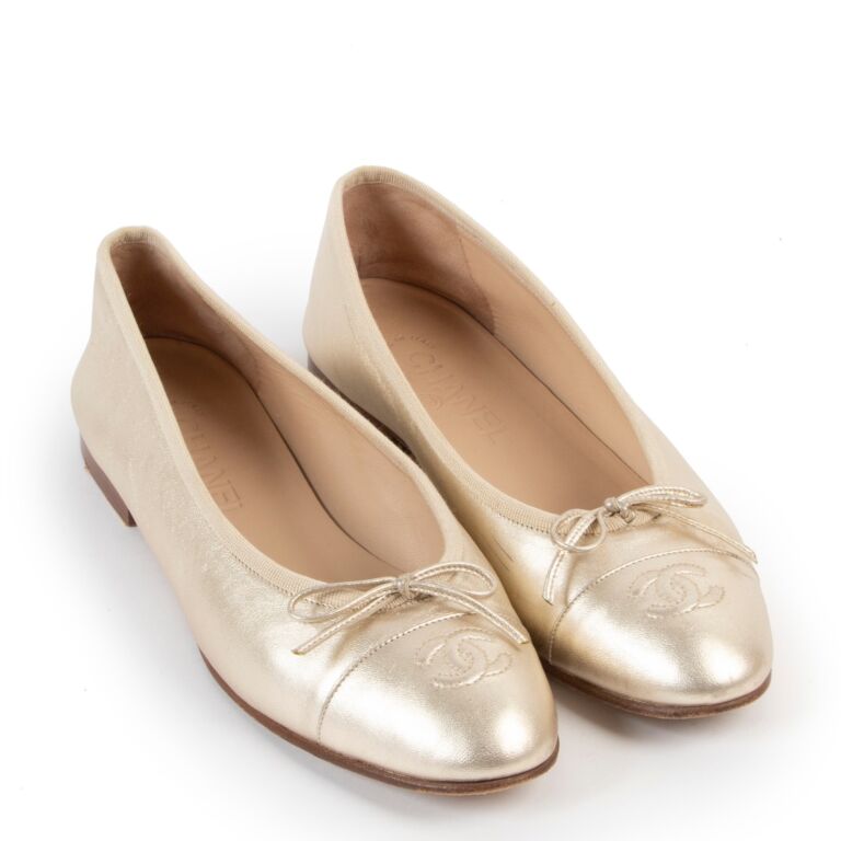 Chanel Gold Ballerina Flats - Size 39 ○ Labellov ○ Buy and Sell Authentic  Luxury