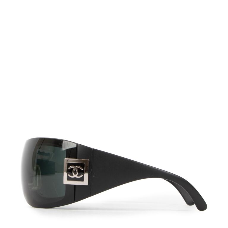 Chanel Black 5086 Shield Sunglasses ○ Labellov ○ Buy and Sell Authentic  Luxury