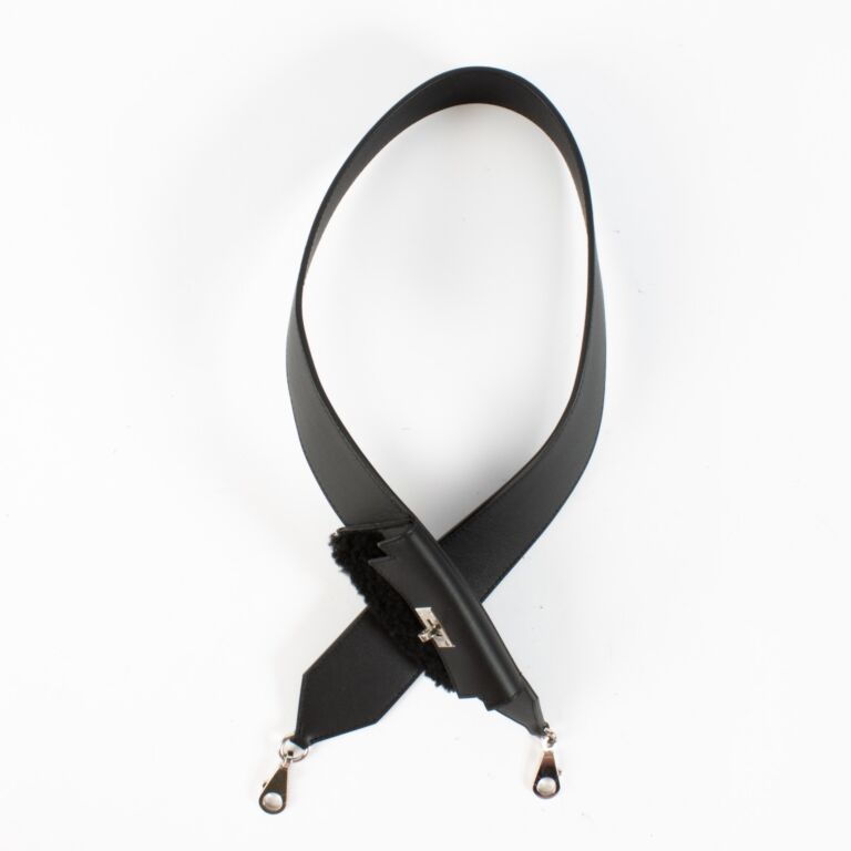 Hermès Black Kelly Pocket Pluch Bag Strap ○ Labellov ○ Buy