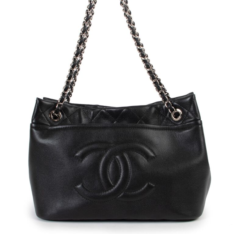 Black sales chanel tote